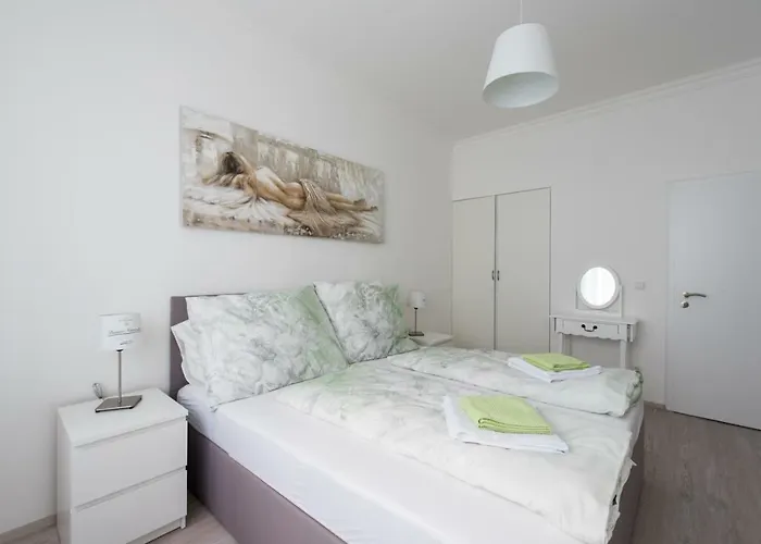 Apartamento Let It Be U1, U2, U4 Karlsplatz Oper Viena